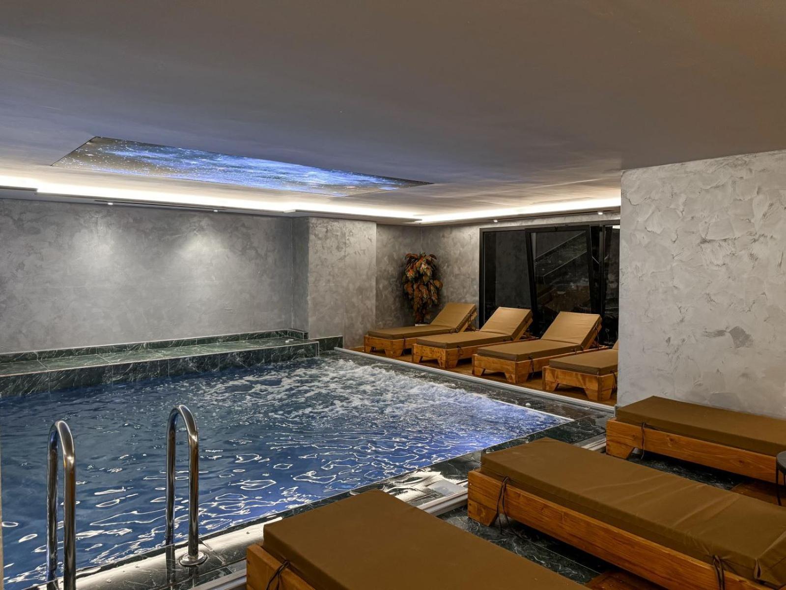 Toer Hotel & Spa ساراندا المظهر الخارجي الصورة