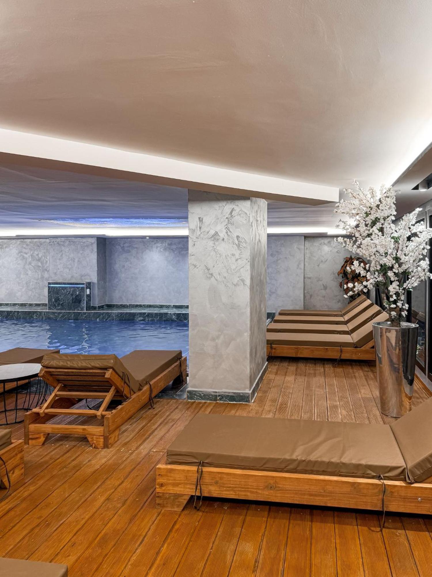 Toer Hotel & Spa ساراندا المظهر الخارجي الصورة