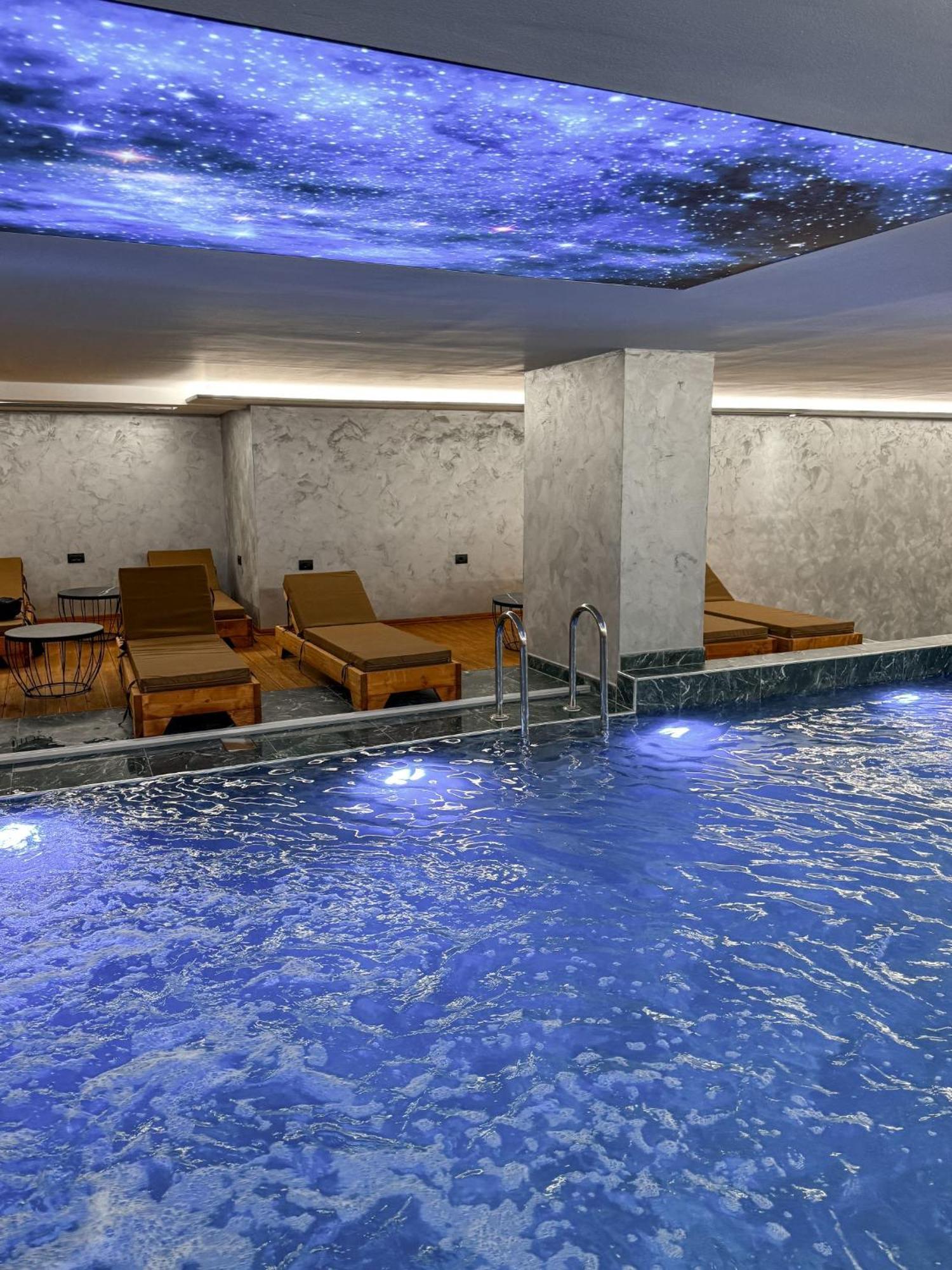 Toer Hotel & Spa ساراندا المظهر الخارجي الصورة