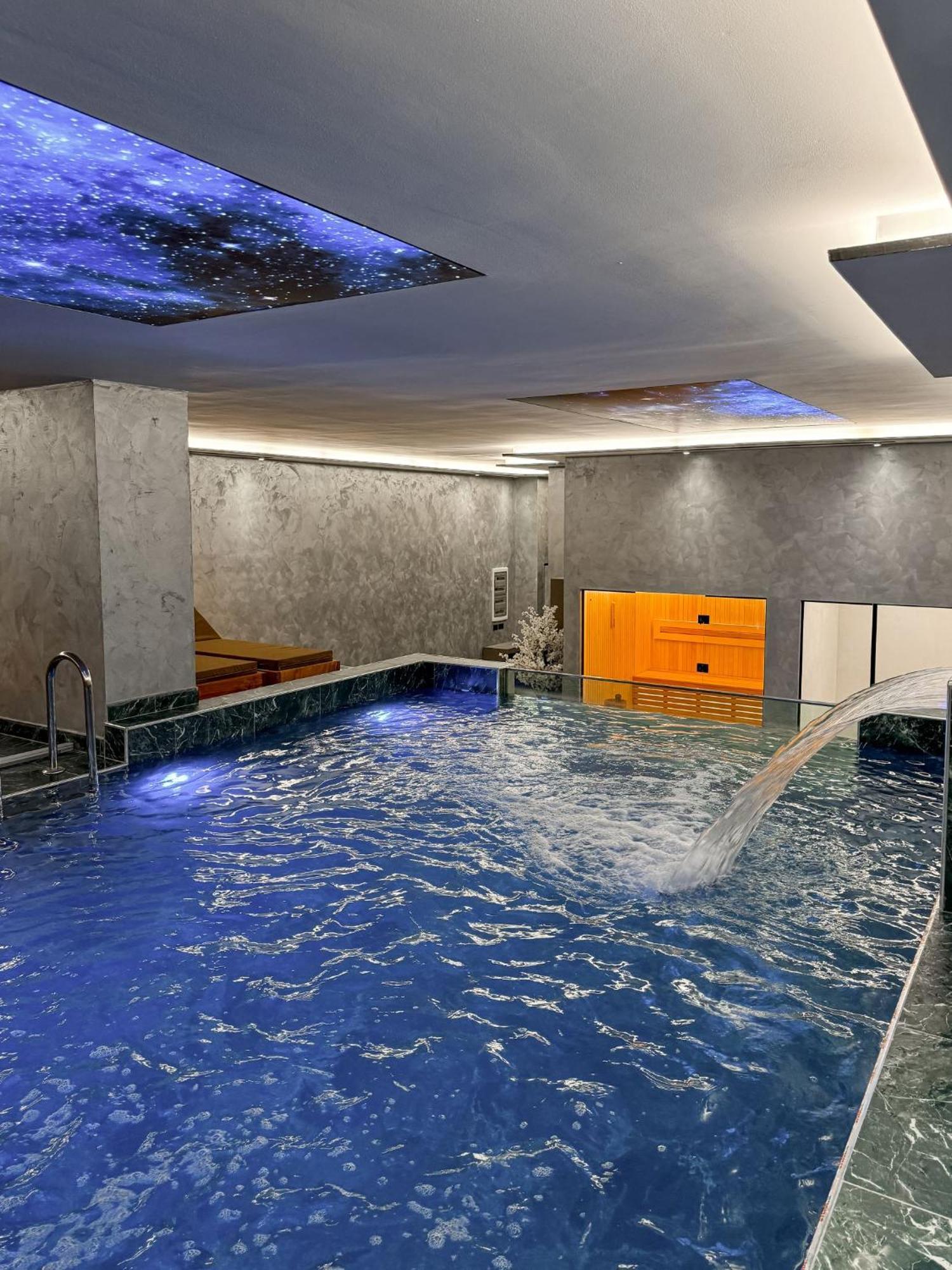 Toer Hotel & Spa ساراندا المظهر الخارجي الصورة